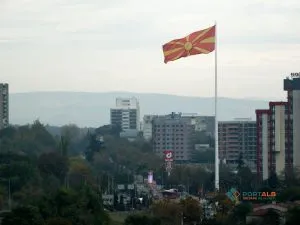 АНАЛИЗА: 35 години независност, повеќе во рецесија отколку со раст повисок од 5%, Јавниот долг од 1,8 скокна на 10,7 милијарди евра