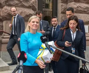 Шведската централно-левичарска опозиција е подготвена за преземање на власта по тесните избори